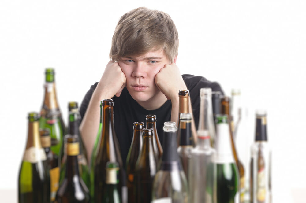teen central nervous system affected by alcohol